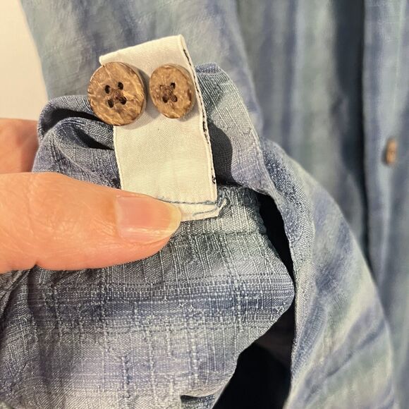 Tommy Bahama 100% Silk Shirt Size Medium Blue Teal Striped Pattern Button Up - Picture 7 of 11